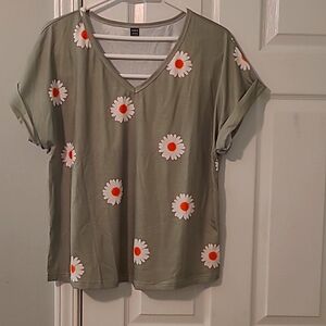 NWOT Women's v-neck top